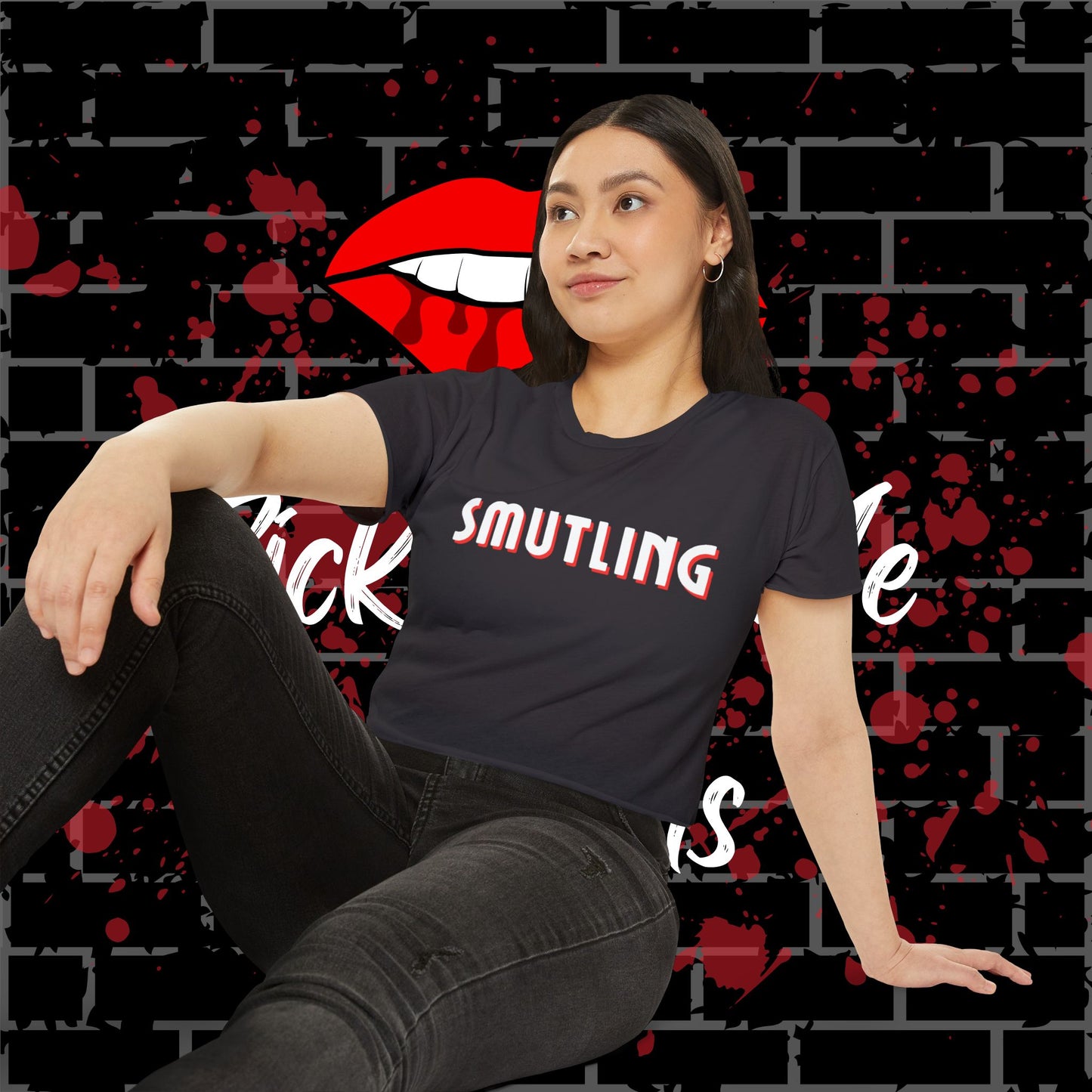 Smutling Crop Top